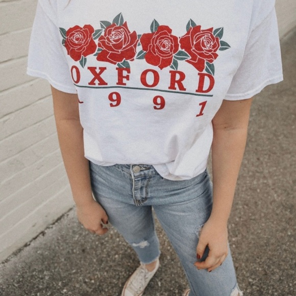 Brandy Melville Tops - oxford brandy mellvile t-shirt